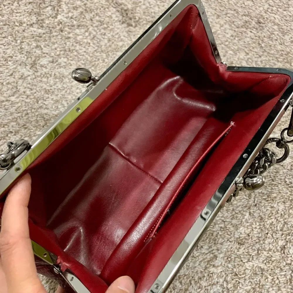 Handmade Genuine Premium Cowhide “Tulip” Kisslock Wristlet/Shoulder Bag